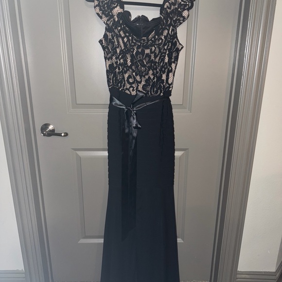 sheer long sleeve dress Backless Size:US Size 16W Spaghetti Strap Prom Dresses Off Shoulder Satin Backless